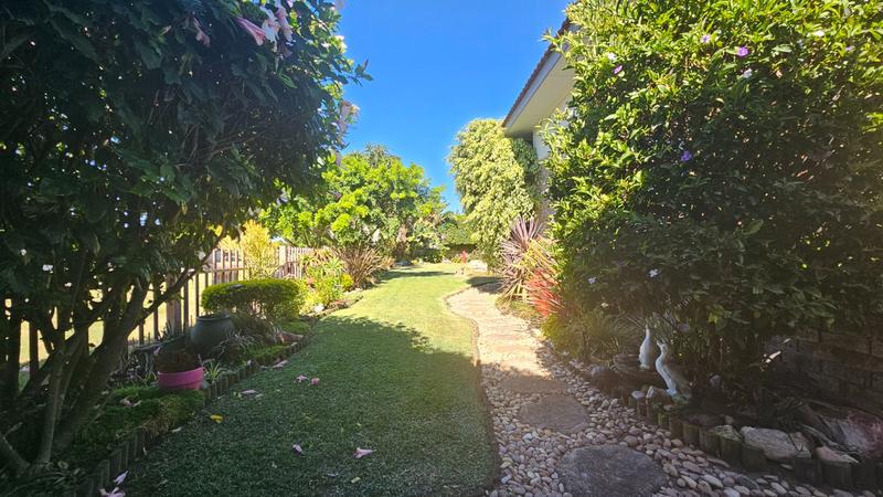 6 Bedroom Property for Sale in Fraaiuitsig Western Cape
